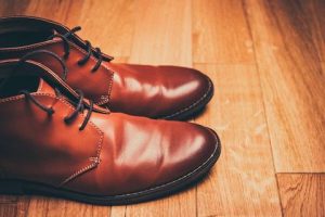 remove grease stain from leather shoes