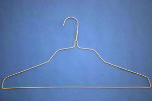 Wire dry cleaning hanger 